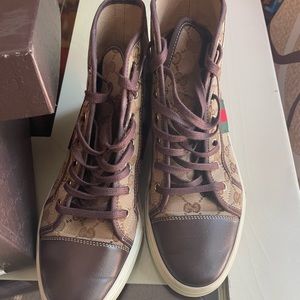 100% authentic Gucci sneakers